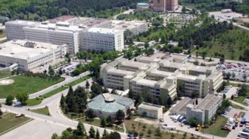 &Uuml;niversitede 14 &ouml;ğretim g&ouml;revlisine hırsızlık şoku