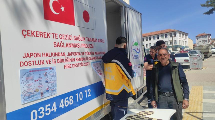 Yozgat Çekerek'te gezici sağlık aracıyla ücretsiz sağlık taramaları yapıldı