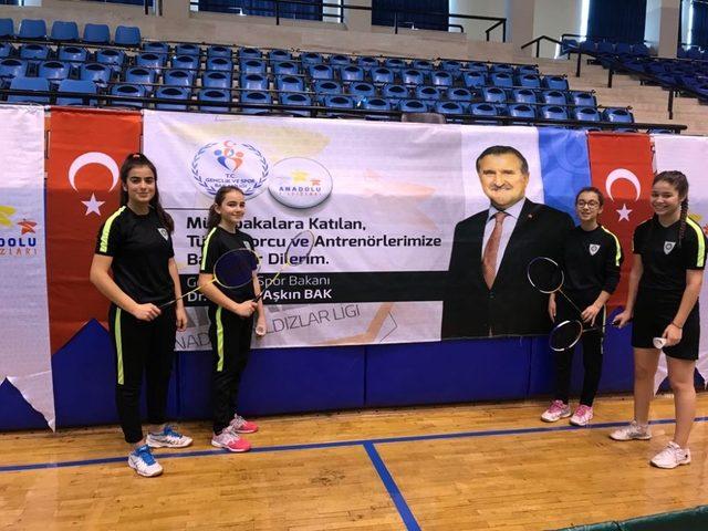 Badminton’da Manisa Büyükşehir Belediyespor’un yıldızı parladı