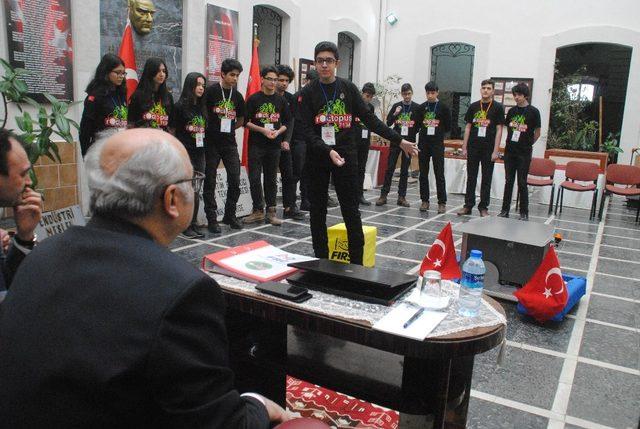 Türkiye’yi temsil edecek Aydınlı öğrenciler Vali’den tam not aldı