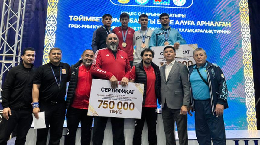 Grekoromen Güreş Milli Takımı, Kazakistan’dan 5 madalya ile döndü