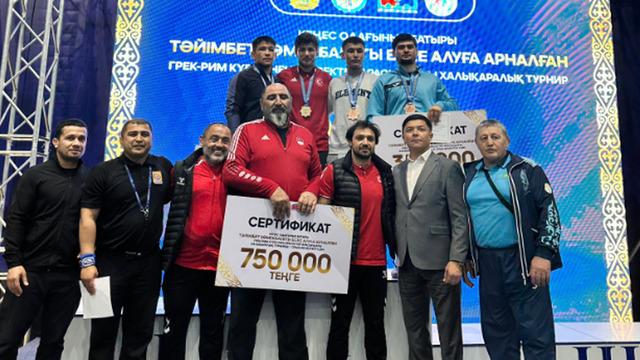 Grekoromen Güreş Milli Takımı, Kazakistan’dan 5 madalya ile döndü