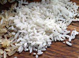 Dünyadaki gıda israfına dikkat çeken pirinç tanesi hesabı