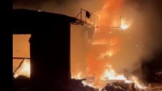 Hurdacı dükkanı alevlere teslim oldu