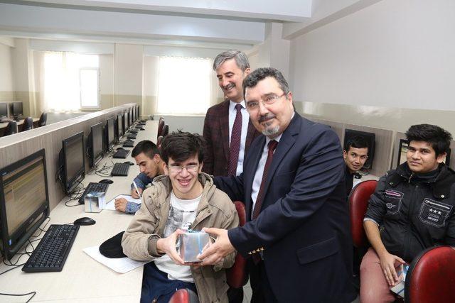 Turgutlu engelleri web ile aşıyor 4