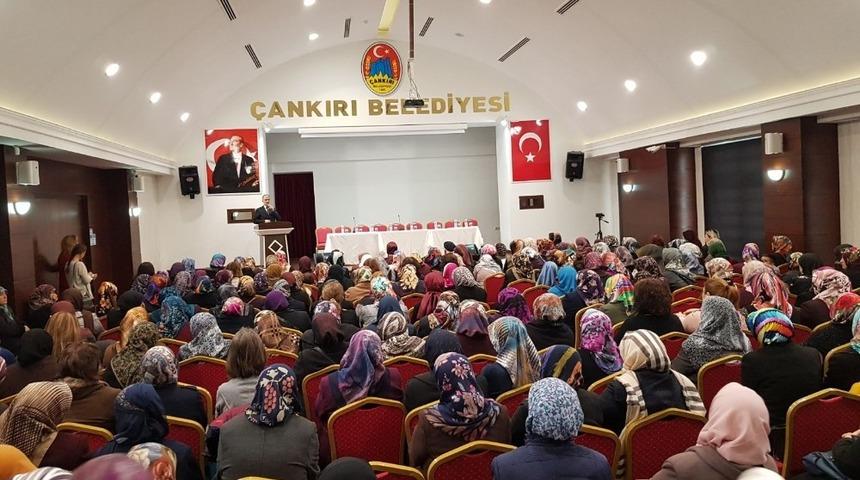 &Ccedil;ankırılı Kadınlar Astarlızade Hilmi Efendi ve Hacı Sabiha Anne&rsquo;yi andı