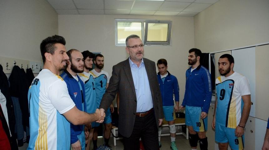 Karacabey Belediyespor voleybolda 2. Lig&rsquo;e y&uuml;kseldi