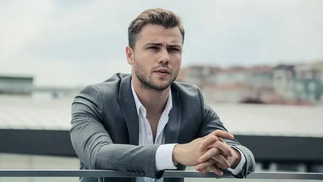 Tolga Sarıtaş günler sonra paylaştı! Baba olacağı haberleri çıkmıştı