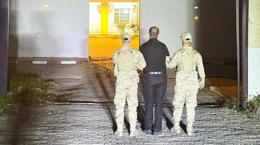 Cami tuvaletinde işlenen cinayet zanlısı sınır kapısında yakalandı