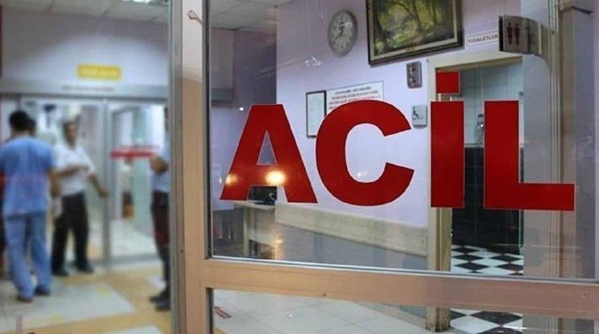 Bariyerlere çarpan otomobilde 4 kişi yaralandı