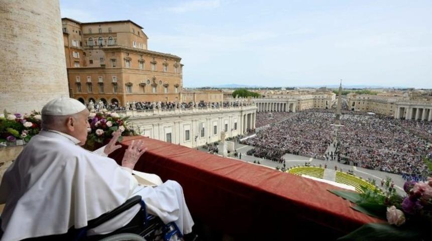 Papa’dan Paskalya mesajı