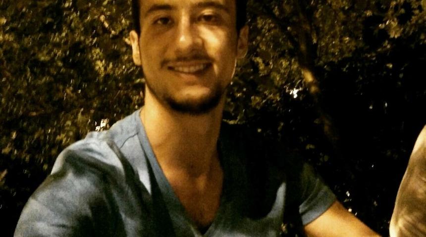 Güreşlere katıldığı boğasının boynuz darbeleriyle öldü