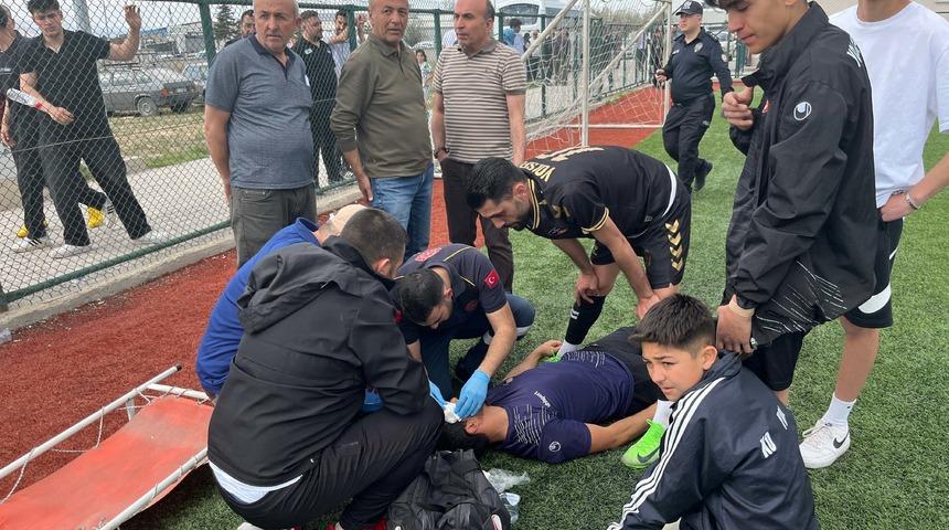 Konya'da amatör lig maçı sonunda saha içinde gerginlik yaşandı: 2 yaralı