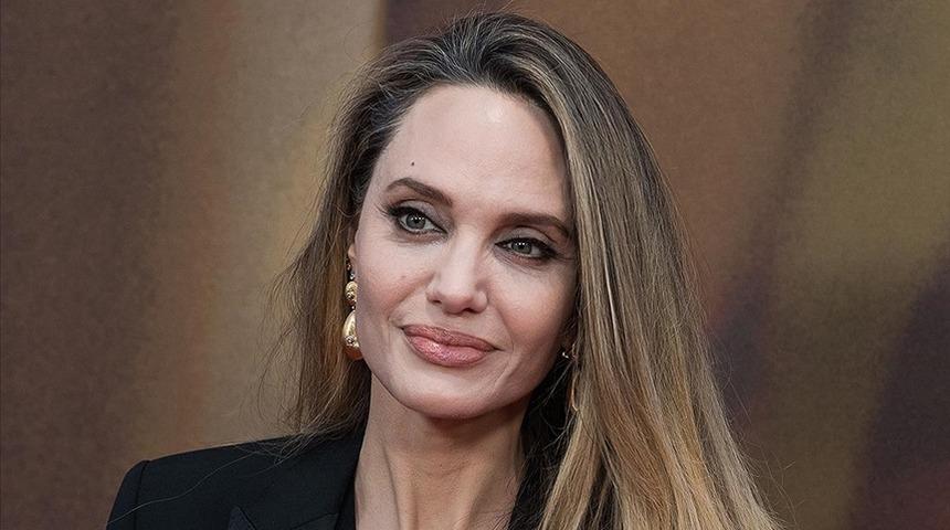 Angelina Jolie'den 'toplu mezar' paylaşımı! Desteğini yineledi