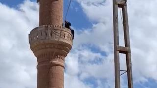 Kayseri'de intihar girişimi! Cami minaresine çıkıp atlamak istedi