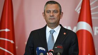 Özgür Özel'den Hristiyan cemaatlerin liderlerine 'Paskalya' telefonu