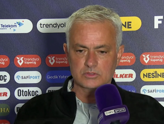 Mourinho maç sonunda çılgına döndü! "Amacınız ne?"