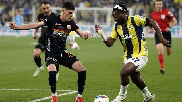 Fenerbahçe'nin yıldız ismi maç sonu üzgünlüğünü böyle dile getirdi! Röportajı yapmak istemiyorum