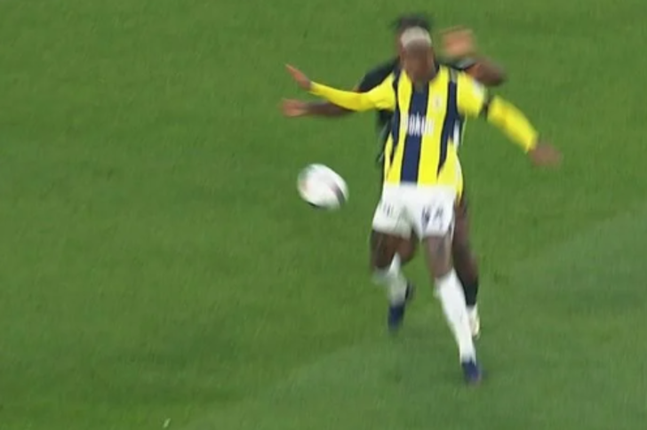 Herkes Mourinho'ya yükleniyordu ama... beIN Trio ekibinden olay yaratacak yorum: Kayserispor'un golü iptal edilmeliydi G4