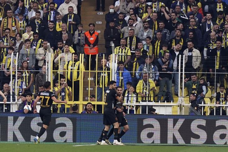 Erman Toroğlu canlı yayında Galatasaray'ın şampiyonluğun ilan etti! Fenerbahçe'ye demediğini bırakmadı G1