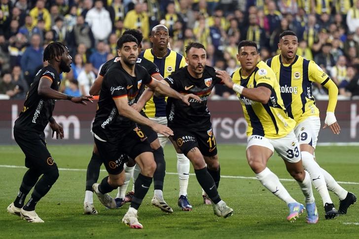 Erman Toroğlu canlı yayında Galatasaray'ın şampiyonluğun ilan etti! Fenerbahçe'ye demediğini bırakmadı G4