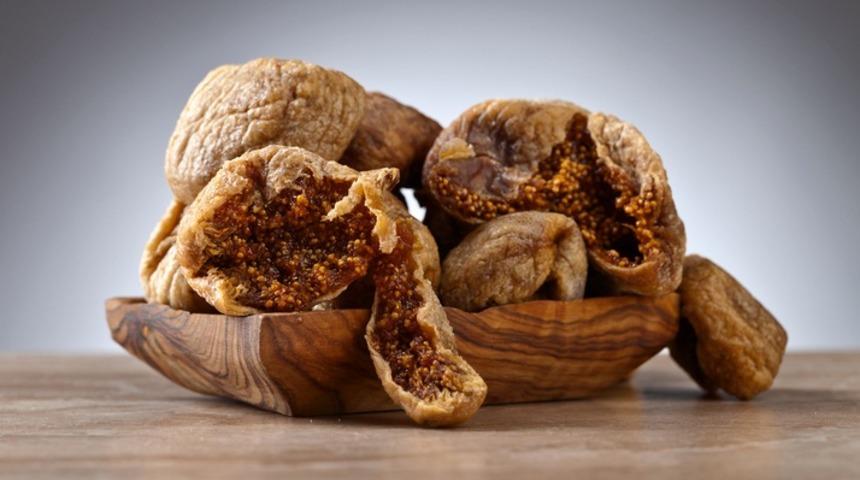 Kuru incir yerken bir daha düşünün