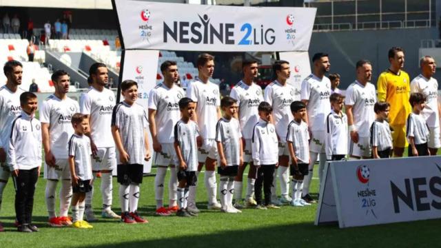 Altay 3 yılda çöktü