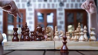 Nijeryalı Onakoya ve ABD'li Martinez, 64 saatle en uzun süre satranç oynama rekorunu kırdı