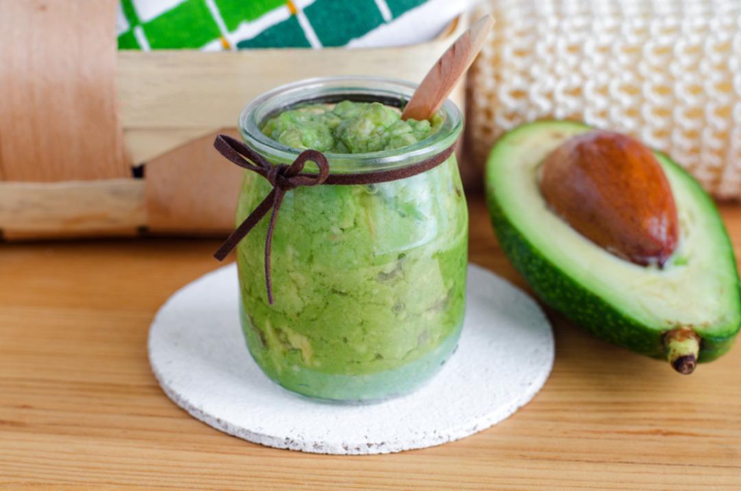 Evde kolayca hazırlayabileceğiniz 3 doğal cilt maskesi tarifi 2