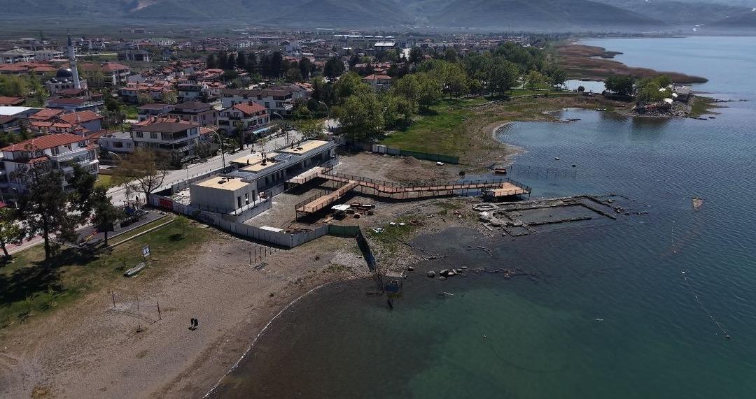 YENI-SECILECEK-PAPANIN-IZNIK’I-ZIYARET-E_671328_198844