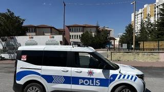 Uzaklaştırma kararı olan eski eşi bıçakla yaraladı