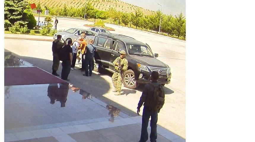 Darbenin seyrini değiştiren komutan ve kahraman askerin o g&ouml;r&uuml;nt&uuml;leri ortaya &ccedil;ıktı