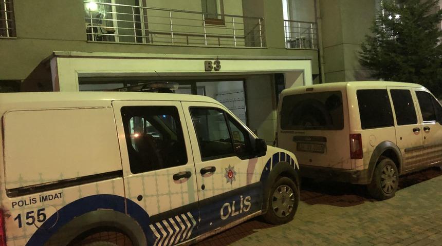 Ağabeyini bı&ccedil;akladı, teslim olmamak i&ccedil;in 5 saat direndi