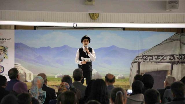 Öğrenciler Bamsı Beyrek oyununu sergiledi