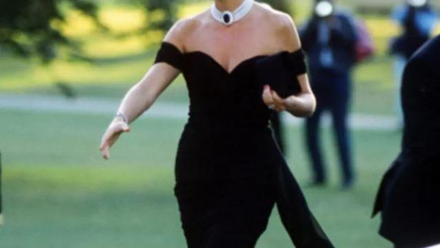 Prenses Diana’nın intikam elbisesinin gerçek hikayesi