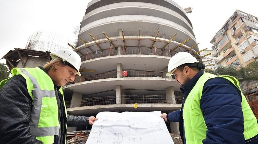 İzmir&rsquo;e 10 yeni otopark