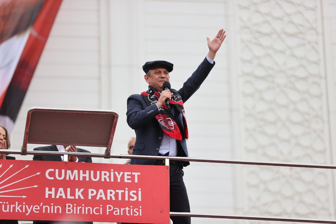 AA-20250419-37682457-37682453-CHP_GENEL_BASKANI_OZEL_PARTISININ_YOZGAT_MITINGINDE_KONUSTU