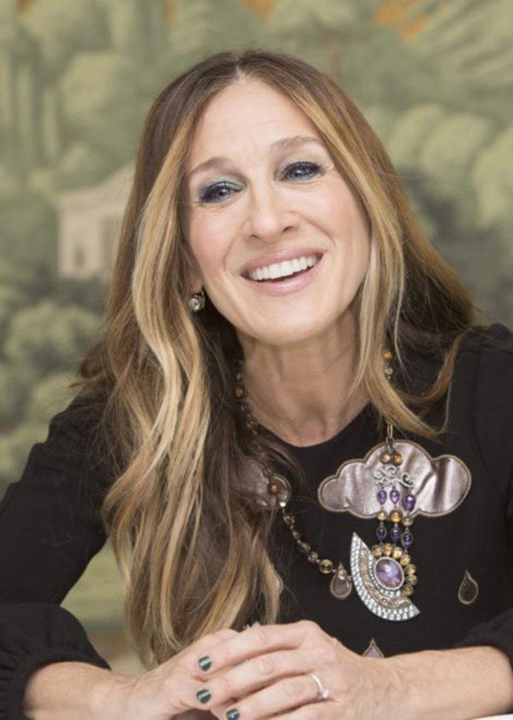 52 yaşındaki ünlü oyuncunun sevişme sahneleri olay oldu G4