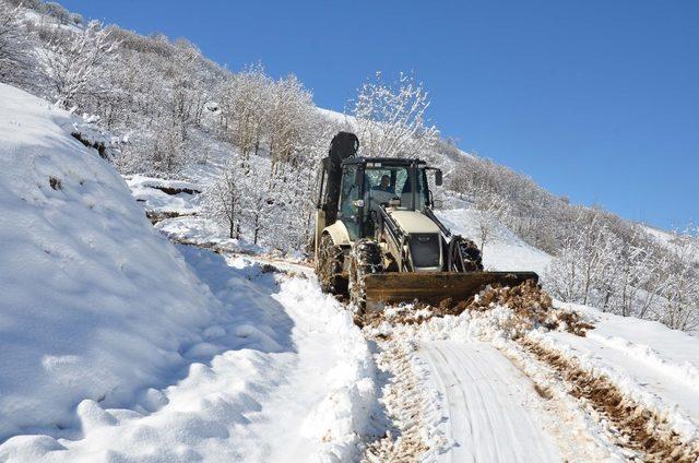 Muş’ta 25 köy yolu yeniden ulaşıma açıldı