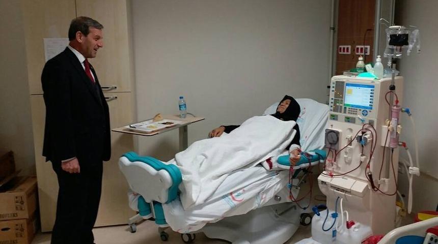 Protokol&uuml;n yeni hastane ziyareti