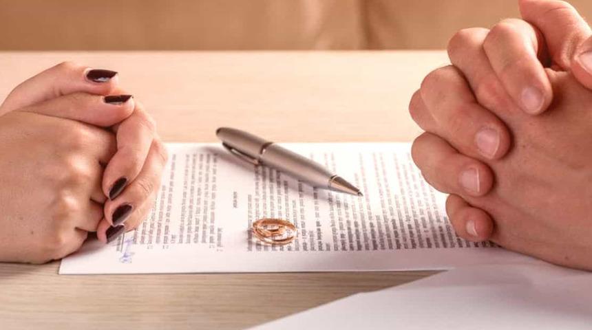 Eşine "çingene" diyen adamı Yargıtay kusurlu buldu... Hem tazminat hem nafaka ödeyecek