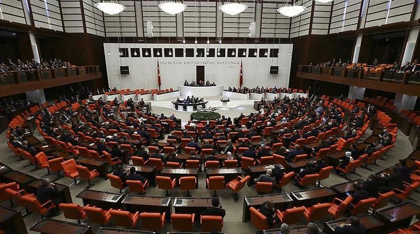 Sosyal medyadan duyurdu! DEVA Partisi İzmir Milletvekili Seda Kaya Ösen partisinden ayrıldı