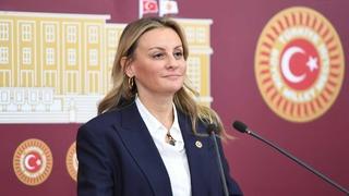 İzmir Milletvekili Seda Kaya Ösen, DEVA Partisi’nden istifa etti