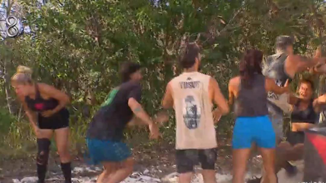 Survivor'da Hikmet ve Batuhan diskalifiye mi oldu? Seyirciden tepki &ccedil;ekti, acil konsey toplandı: "Seni yarışmada tutamayız" 