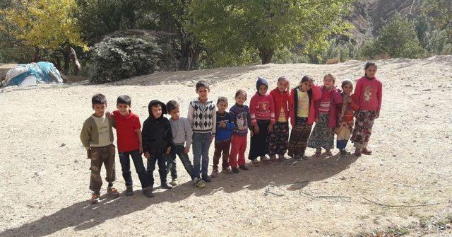 Buzda kayıp düşen çocuk hayatını kaybetti