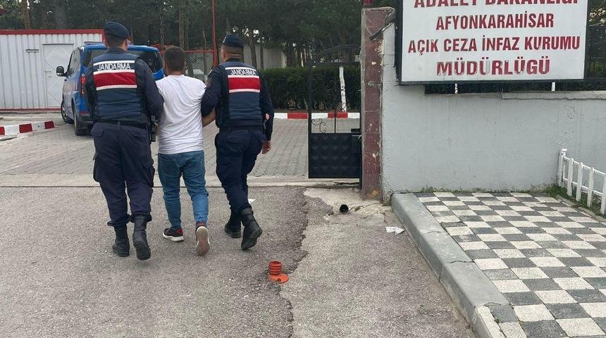Hapis cezasıyla aranan şahsı jandarma yakaladı