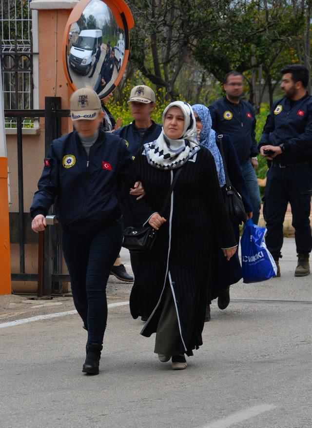 Mersin'de FETÖ'nün yeni yapılanmasına operasyon: 88 gözaltı