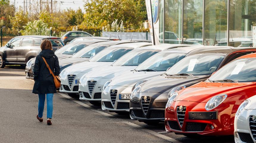 Otomotiv pazarı yılın ilk yarısında yüzde 45 daraldı