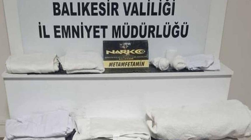 Balıkesir'de 6 kilo uyuşturucu yakalandı: 3 gözaltı