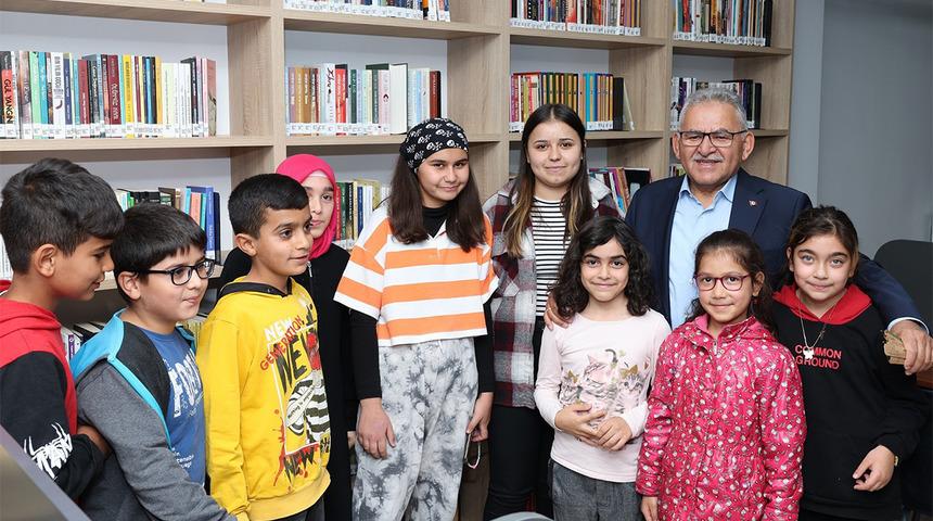 Büyükşehir kütüphanelerinde ilk 4 ayda ziyaretçi sayısı yarım milyonu geçti